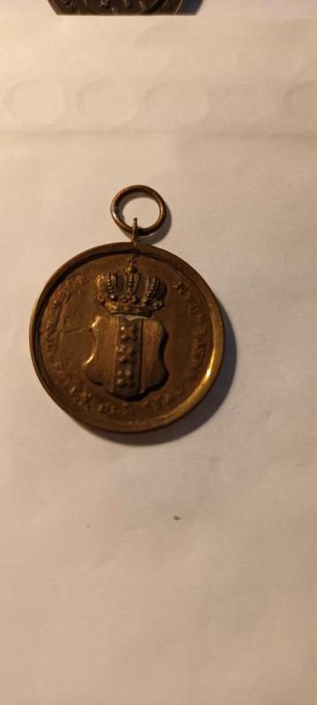 AMSTERDAM PENNING. beschikbaar voor biedingen