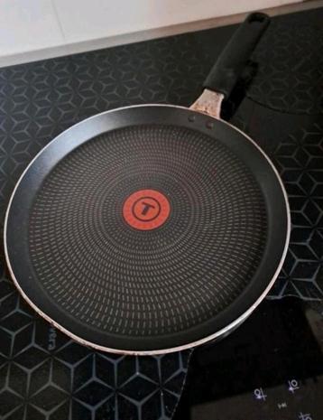 Tefal pannekoekenpan met warmtespot. NIET VOOR INDUCTIE beschikbaar voor biedingen