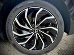 Volkswagen Golf 1.5 eTSI R-Line Business+, HYBRIDE, EERSTE E, Auto's, Volkswagen, 65 €/maand, Stof, 4 cilinders, 150 pk