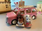 Sylvanian family auto plus figuurtjes, Ophalen, Zo goed als nieuw