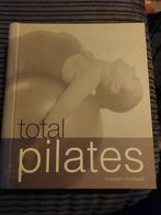 Total pilates boek, Boeken, Ophalen of Verzenden, Zo goed als nieuw