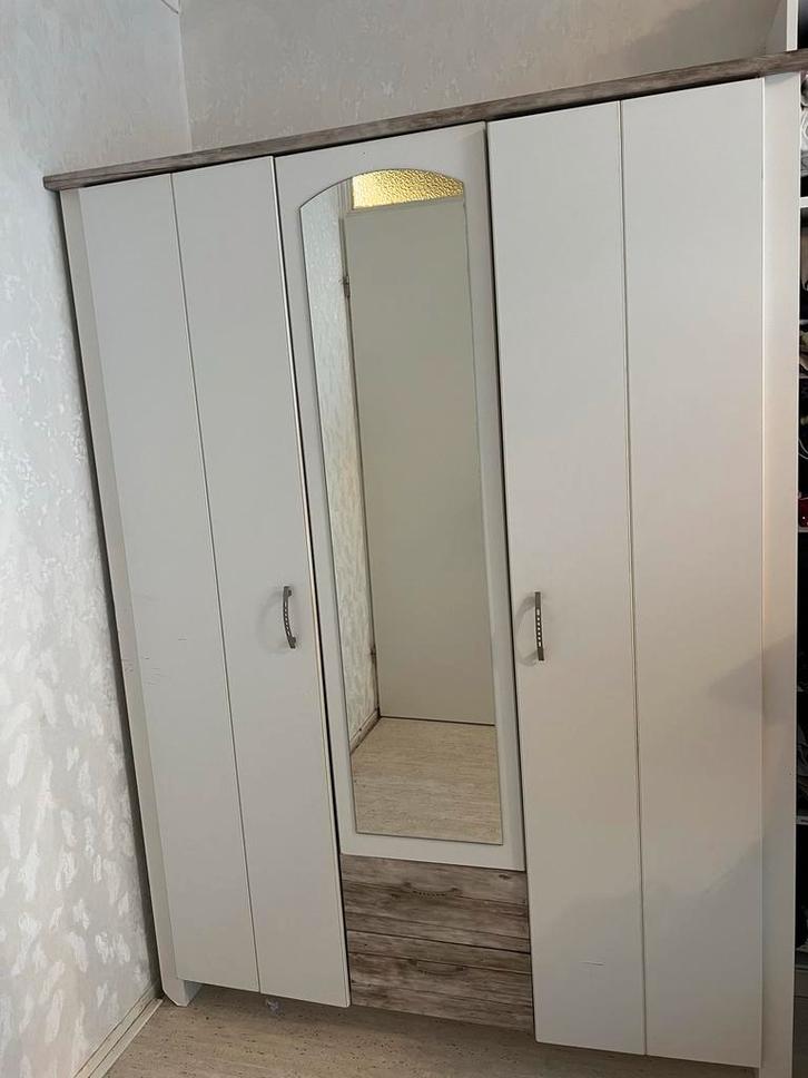Kledingkast met spiegel - Ruim en praktisch!, Huis en Inrichting, Kasten | Kledingkasten, Gebruikt, 150 tot 200 cm, 100 tot 150 cm