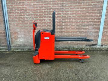Linde T16 elektrische pompwagen stapelaar dubbelstock beschikbaar voor biedingen