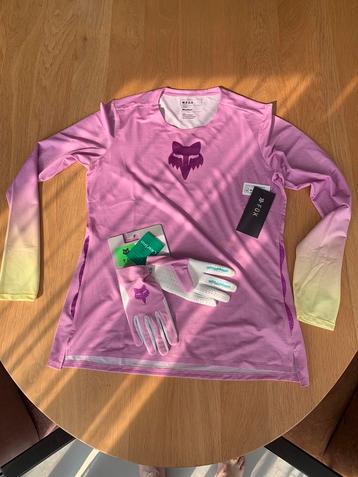 Fox flexair MTB shirt + handschoenen ‘Tahnee Seagrave’ beschikbaar voor biedingen