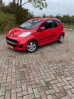 Peugeot 107 1.0 12V 3DR 2-TRONIC 2009 Rood, Stof, Zwart, 4 stoelen, 68 pk