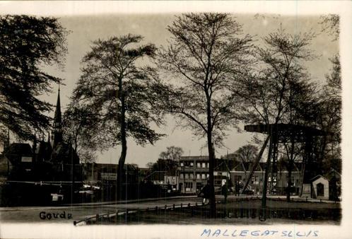 Mallegatsluis Gouda, Verzamelen, Ansichtkaarten | Nederland, Gelopen, Zuid-Holland, Voor 1920, Ophalen of Verzenden