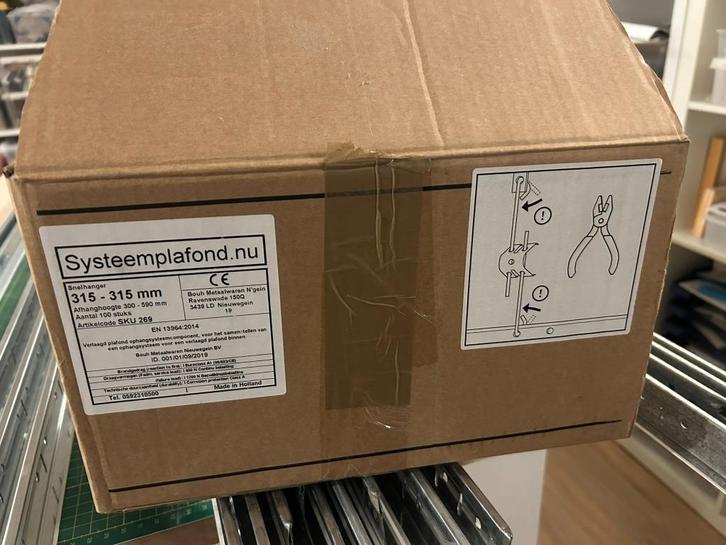 systeemplafond restpartij van klus + Led armaturen, Doe-het-zelf en Verbouw, Platen en Panelen, Zo goed als nieuw, Ophalen