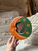 Houten ronde vintage spiegel maan en sterren (groen), Ophalen of Verzenden, Rond, Minder dan 50 cm, Minder dan 100 cm