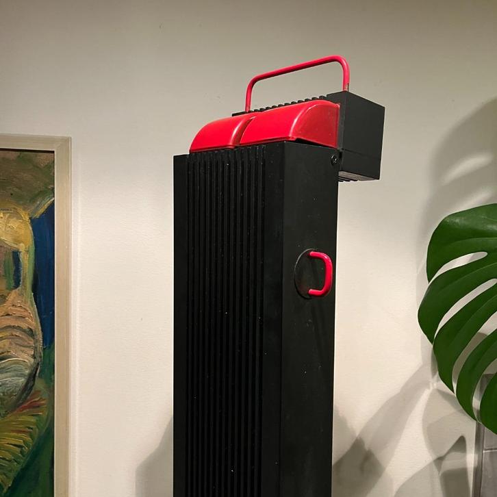 Italiaans design vloerlamp Zagar door Stilnovo Memphis, Huis en Inrichting, Lampen | Vloerlampen, Gebruikt, 150 tot 200 cm, Ophalen