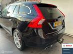 Volvo V60 2.4 D6 AWD Plug-In Hybrid Summum, Auto's, Automaat, Zwart, Vierwielaandrijving, Lichtsensor