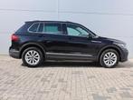 Volkswagen Tiguan 1.5 TSI Life Virtual Camera PDC ACC Lane A, Stof, 4 cilinders, Zwart, Origineel Nederlands