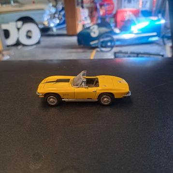 Corvette '67 Big Block 427. Solido  beschikbaar voor biedingen