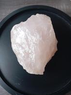 Ruw Rozenkwarts - 900gr, 12cm, Verzamelen, Mineralen en Fossielen, Ophalen of Verzenden