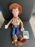 Nieuwe Disney Store knuffel Woody ( Toy Story ), Verzamelen, Disney, Nieuw, Ophalen of Verzenden, Knuffel, Overige figuren
