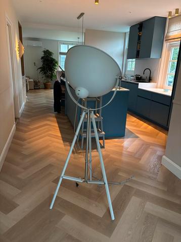 Industriële staande lamp, zgan