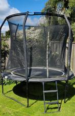 Salta trampoline 251cm (zwart frame) incl. net, trap en hoes, Kinderen en Baby's, Speelgoed | Buiten | Trampolines, Zo goed als nieuw
