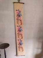 Vintage geborduurde bloemen schellekoord messing roedes, Antiek en Kunst, Ophalen