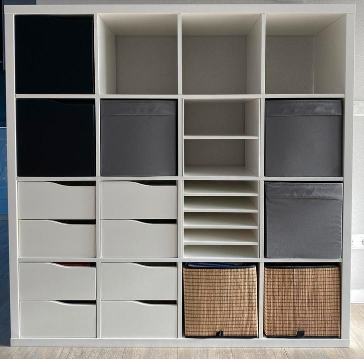 Open kast Ikea wit Kallax 147 x 147 met indeling, Huis en Inrichting, Kasten | Kledingkasten, Zo goed als nieuw, 100 tot 150 cm