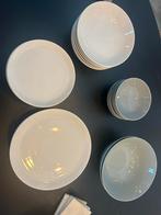 Vivo Porseleinen Servies AH - In Goede Staat, Ophalen, Zo goed als nieuw, Effen, Porselein