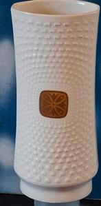 Vaas. Carl Schumann. Bavaria. 22 cm. * Zie tekst., Ophalen, Wit, Aardewerk of Porselein, Zo goed als nieuw