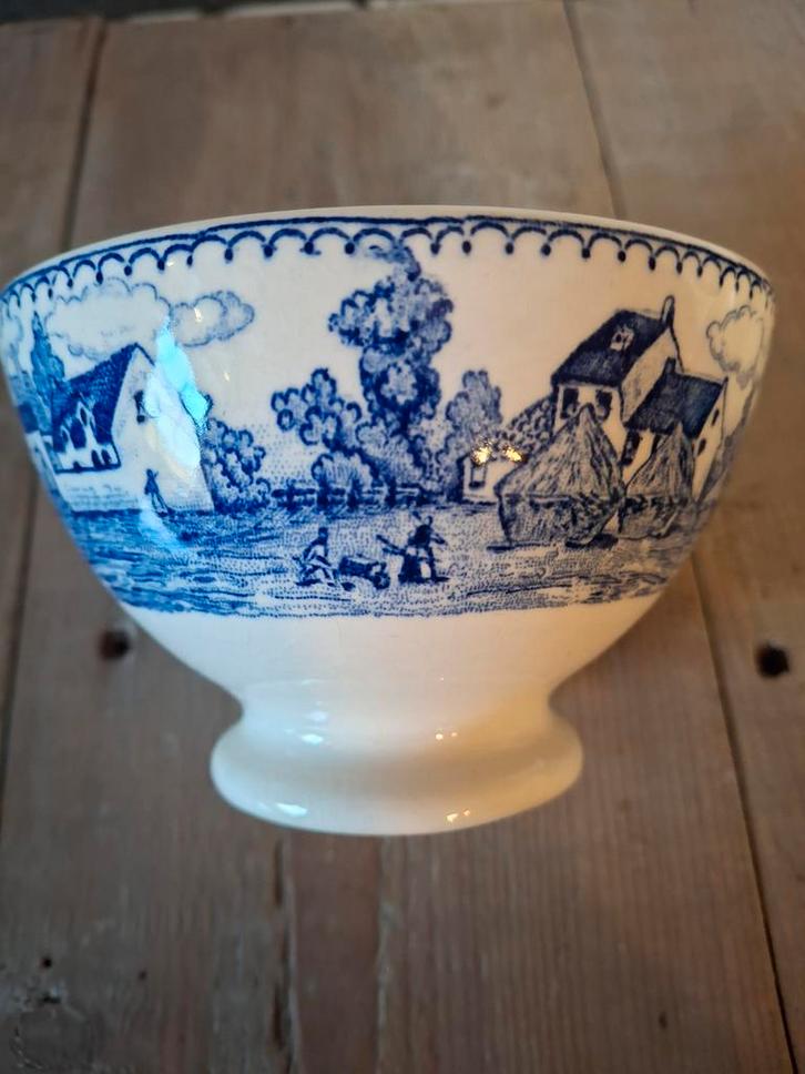 Blauwe spoelkom met landschap tafereel - BFK België, Antiek en Kunst, Antiek | Keramiek en Aardewerk, Ophalen of Verzenden