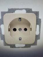 0563. Busch-Jaeger standaard SI creme schakelmateriaal, Ophalen, Nieuw