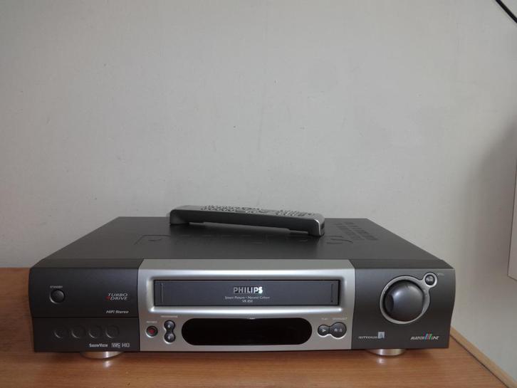 Philips VR850 Matchline 6-Head Hifi Stereo VHS recorder, Audio, Tv en Foto, Videospelers, Zo goed als nieuw, VHS-speler of -recorder