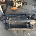 Seat Leon 2.0 fsi 5 drs 2005 2500052  Voorfront met Radiateu, Ophalen, Gebruikt, Bumper