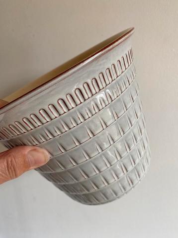Vintage ERICA bloempot ‘60 zeer netjes 19 ø x 15 hoog beschikbaar voor biedingen