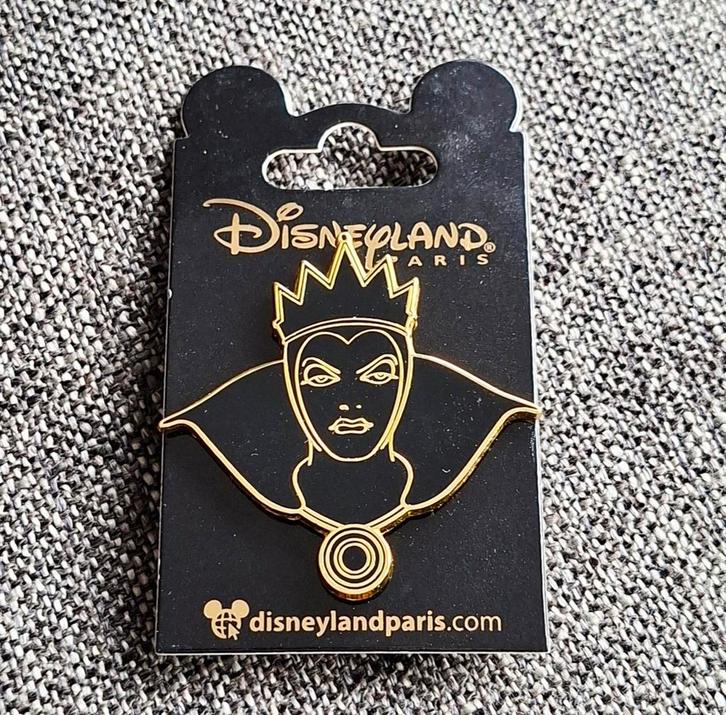 Boze Koningin Disney Villains pin - Disneyland Parijs nieuw, Verzamelen, Speldjes, Pins en Buttons, Nieuw, Speldje of Pin, Ophalen of Verzenden
