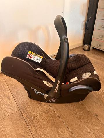 Maxi Cosi baby autostoeltje beschikbaar voor biedingen