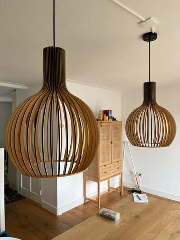 Twee Scandinavische Houten Hanglampen Set beschikbaar voor biedingen