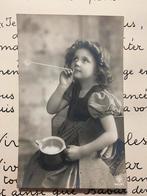 22-3-1910 Meisje met bellenblaas (ME), Verzamelen, Ophalen of Verzenden, Voor 1920, Gelopen, Kinderen