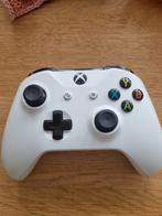 Xbox one controller wit/zwart, Controller, Xbox One, Ophalen of Verzenden, Zo goed als nieuw