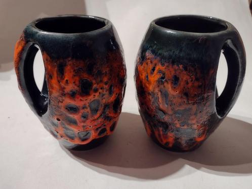2 mokken Luc Vallauris 766 / 60er jaren retro fatlava style, Verzamelen, Retro, Huis en Inrichting, Ophalen