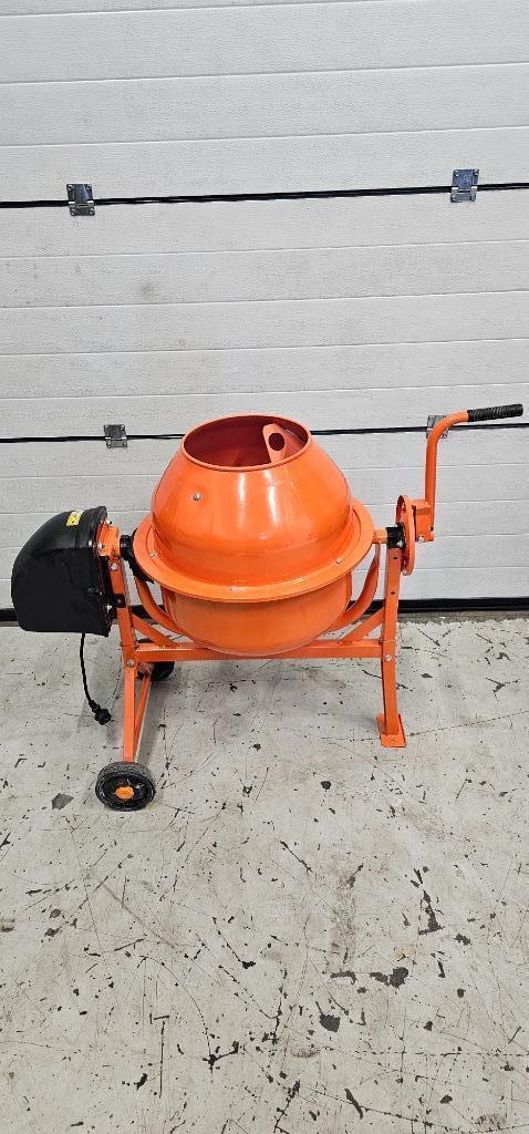 HBM 63 Liter Betonmolen , Betonmixer , Cementmixer 230 Volt, Doe-het-zelf en Verbouw, Betonmolens, Zo goed als nieuw, Ophalen