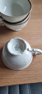 Servies kopjes en schotels 15cm., Antiek en Kunst, Antiek | Servies los, Ophalen