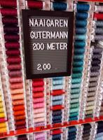 gutermann garen goede kwaliteit/veel kleuren voor maar € 2,=, Ophalen of Verzenden, Nieuw, Garen of Naald(en)
