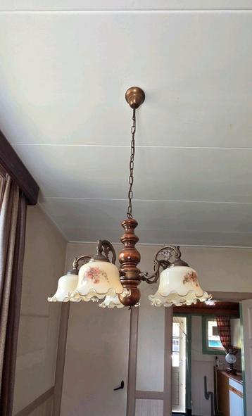 Antieke lamp met 5 kappen zie foto. beschikbaar voor biedingen