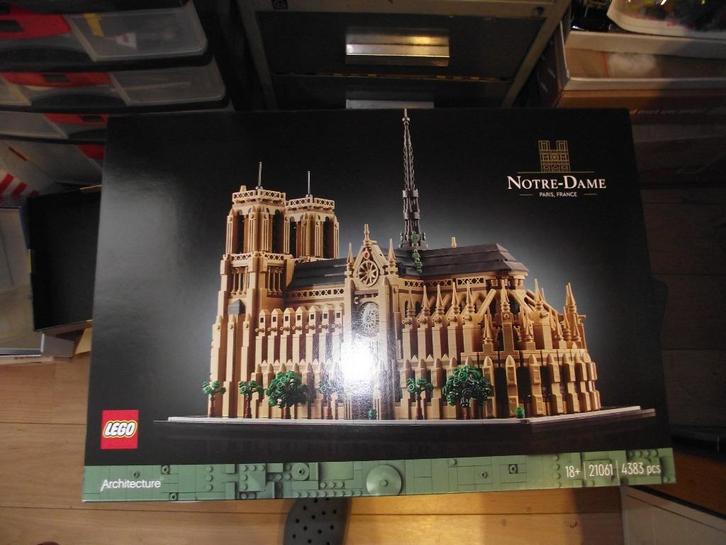 LEGO ARCHITECTURE NOTRE-DAME (21061), Kinderen en Baby's, Speelgoed | Duplo en Lego, Zo goed als nieuw, Lego, Complete set, Ophalen of Verzenden