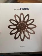 Moderne Wandklok Fiore Karlsson, Ophalen of Verzenden, Nieuw, Analoog, Wandklok