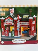 Lemax Al's Gas Station Kersthuisje retired, Diversen, Kerst, Ophalen of Verzenden, Gebruikt