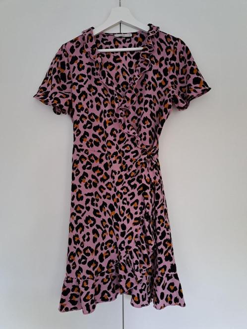 Mooi roze jurkje met panterprint maat XS / 34 merk Pigalle, Kleding | Dames, Jurken, Zo goed als nieuw, Maat 34 (XS) of kleiner