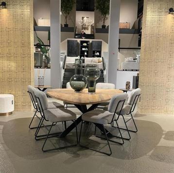 *ACTIE Driehoekige Eetkamertafel Trivero Naturel Zwart Bruin beschikbaar voor biedingen