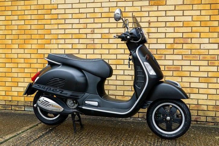 Vespa 125 250 300 gts in onderdelen, Motoren, Tuning en Styling, Ophalen of Verzenden