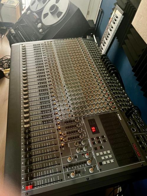 Tascam M-2516 24 inline channel Mixer, Muziek en Instrumenten, Mengpanelen, Zo goed als nieuw, 20 kanalen of meer, Ophalen