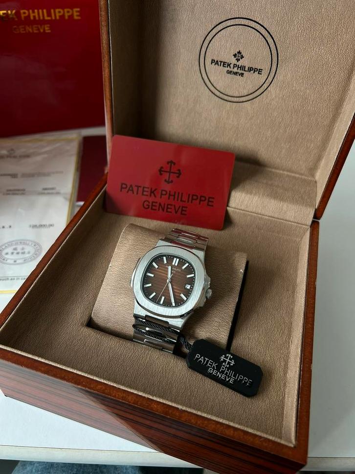 Patek Philippe Nautilus 5711 Brown Dial 40mm Horloge, Sieraden, Tassen en Uiterlijk, Horloges | Heren, Nieuw, Polshorloge, Overige merken