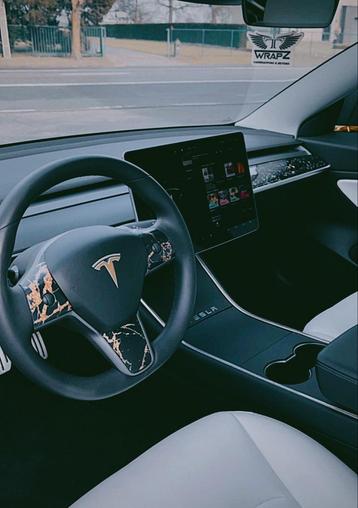 Tesla Model 3/Y Stuurwiel - Custom Marble + Goud beschikbaar voor biedingen