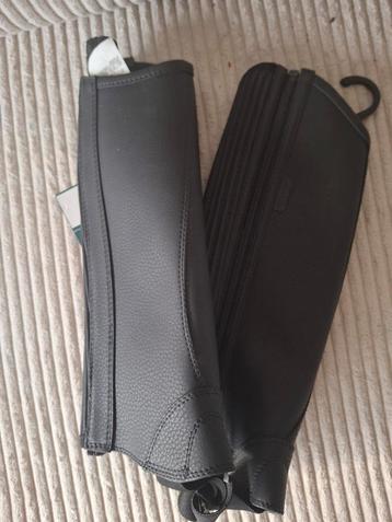 Chaps nieuw beschikbaar voor biedingen