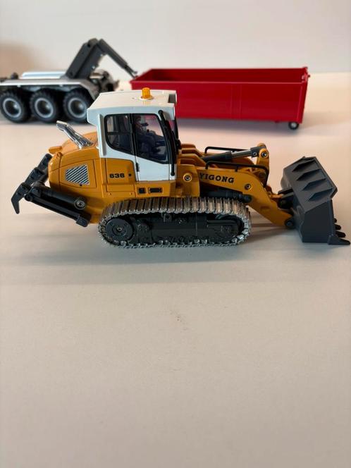 Rc rupslader 636 liebherr replica nieuw in doos, Hobby en Vrije tijd, Modelauto's | 1:32, Nieuw, Tractor of Landbouw, SIKU, Ophalen of Verzenden